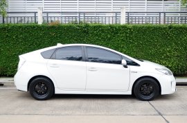 2012 Toyota Prius 1.8 Hybrid Top option grade รถเก๋ง 5 ประตู 